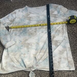 Womens Bobbie Brooks plus size 1X soft long sleeve shirt with knot keyhole front